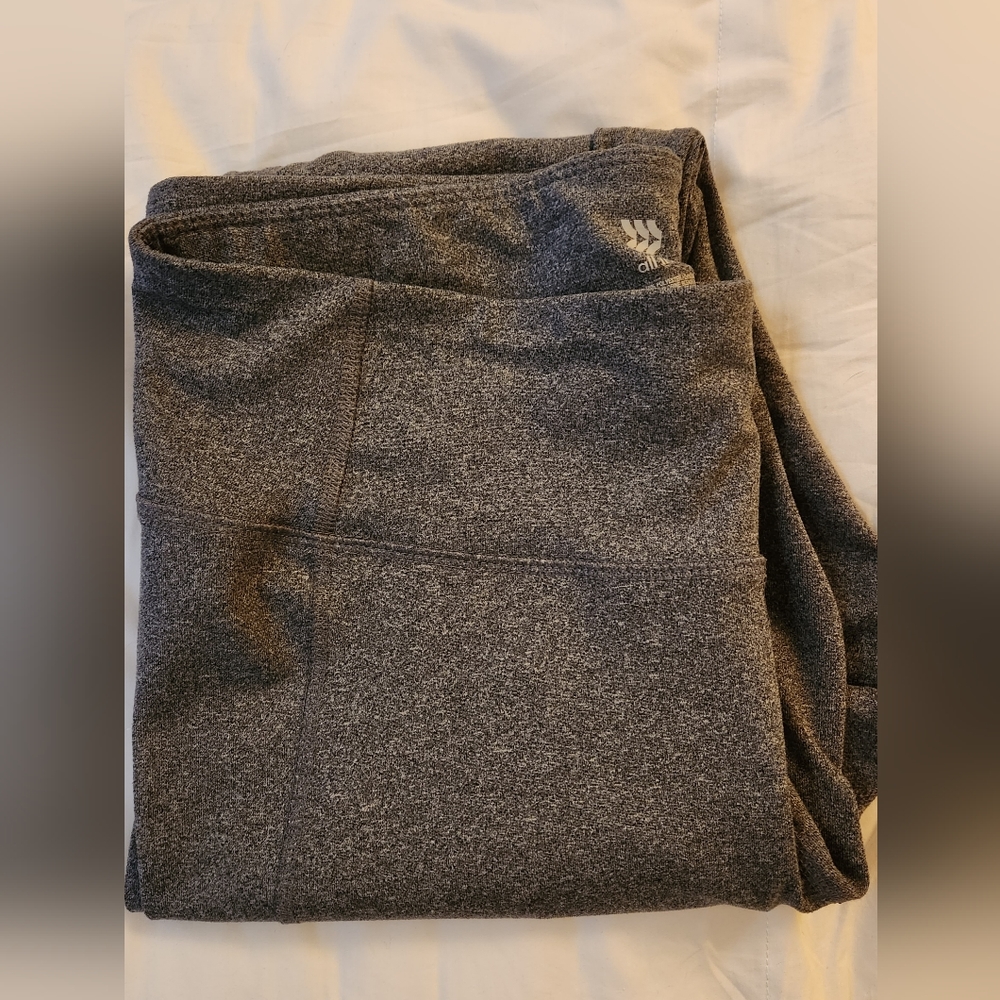 All In Motion - Grey - Cropped Leg Yoga Pants